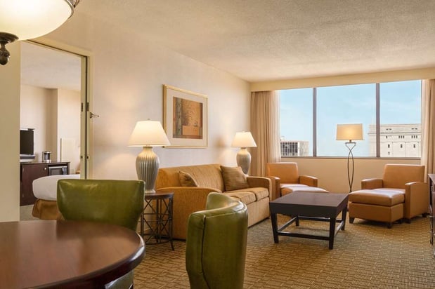 Images Hilton Fort Wayne at the Grand Wayne Convention Center