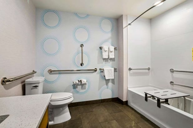 Images Tru by Hilton Colorado Springs Airport