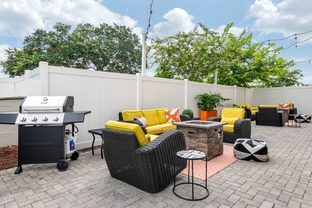 Images Holiday Inn Express & Suites St. Petersburg - Madeira Beach by IHG
