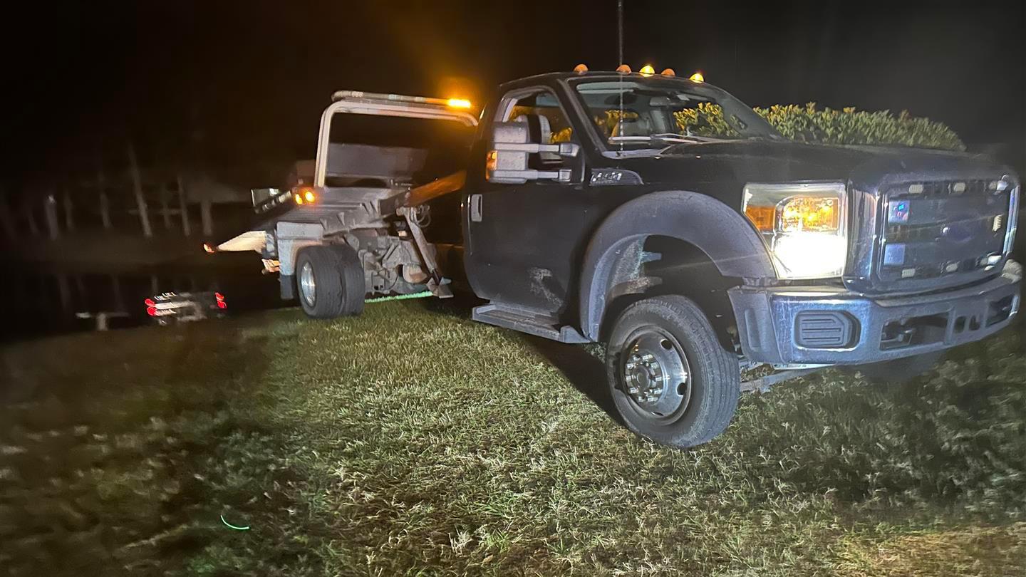Moffo's Towing & Repair offers comprehensive wrecker services to handle a variety of towing needs. I Moffo's Towing & Repair Jacksonville (904)946-1926