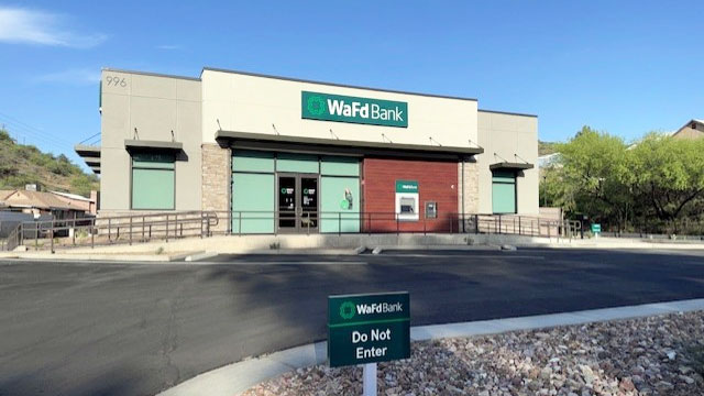Photo of the WaFd Bank Branch location in Globe, Arizona. Located at 996 N. Broad Street, Globe, AZ 85501