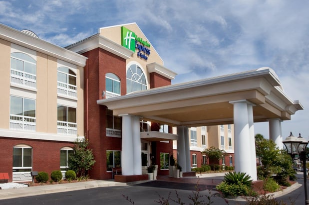 Images Holiday Inn Express & Suites Sumter by IHG