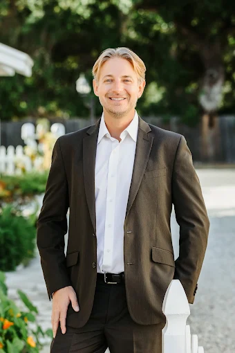 Gary Jacobs-RE/MAX One