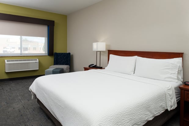 Images Holiday Inn Express & Suites Farmington (Bloomfield) by IHG