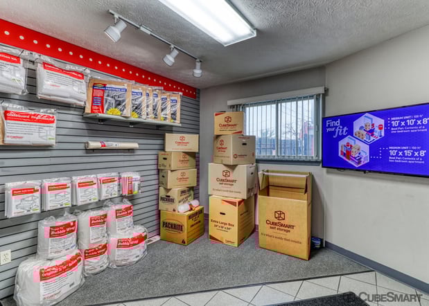 Images CubeSmart Self Storage