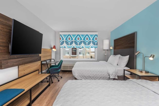 Images Tru by Hilton Janesville