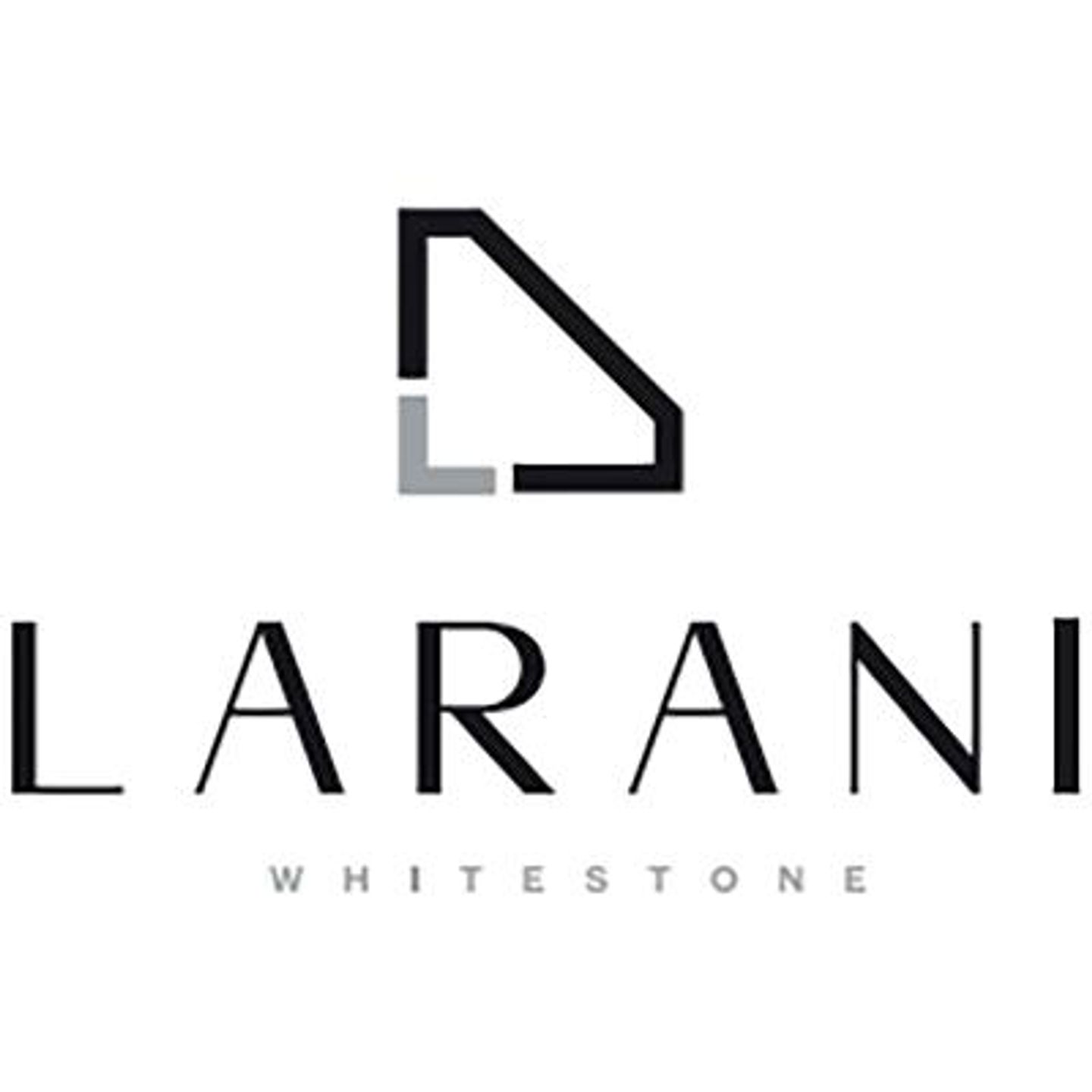 Atelier für Maßschneiderei-Larani Whitestone