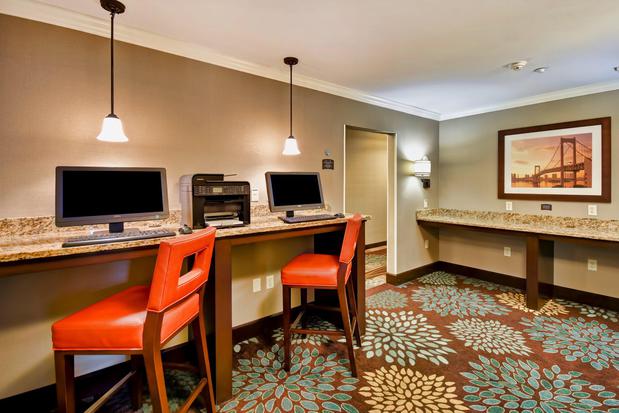 Images Staybridge Suites Middleton/Madison-West by IHG