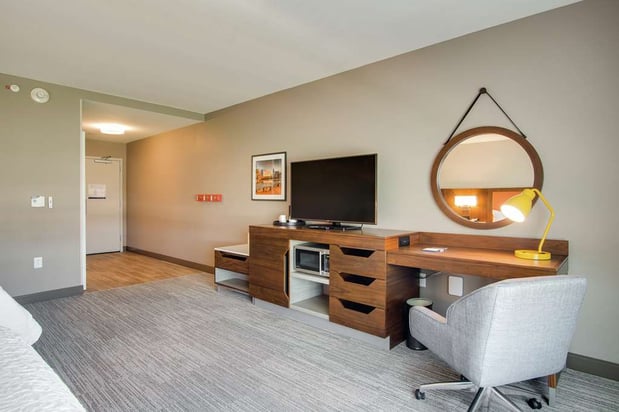 Images Hampton Inn & Suites Nashville North Skyline