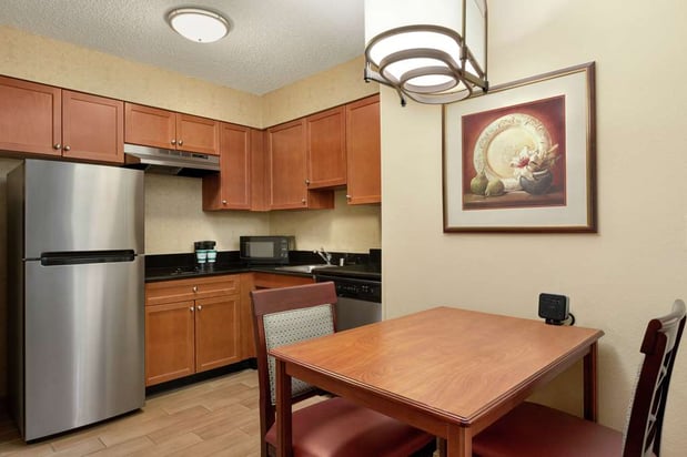 Images Homewood Suites by Hilton Dallas-Park Central Area