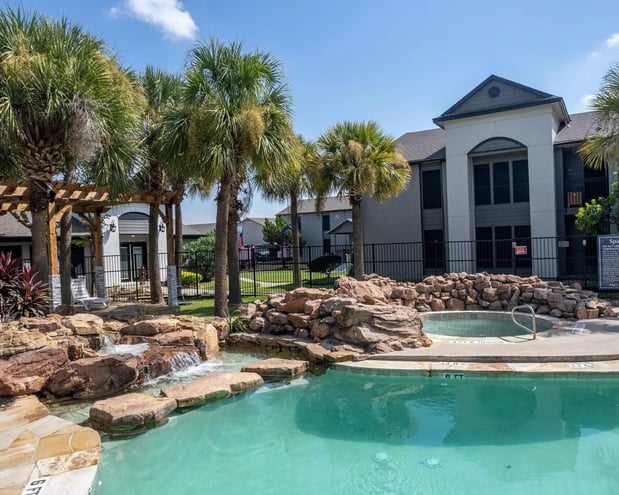 Images Skylar Pointe Apartments