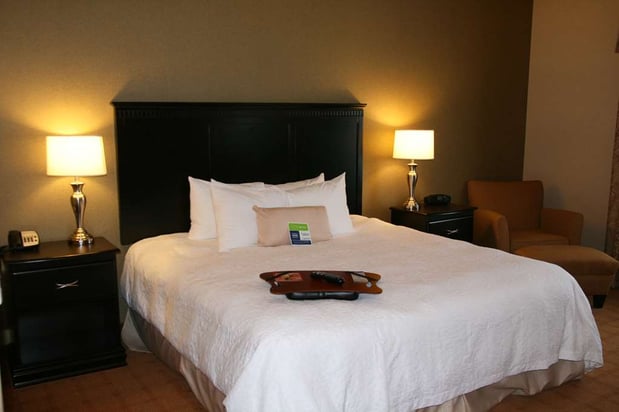 Images Hampton Inn & Suites Chicago/St. Charles