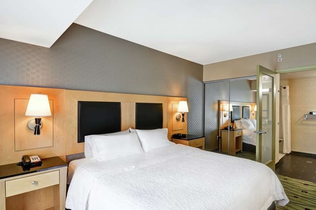 Images Hampton Inn & Suites Raleigh/Crabtree Valley