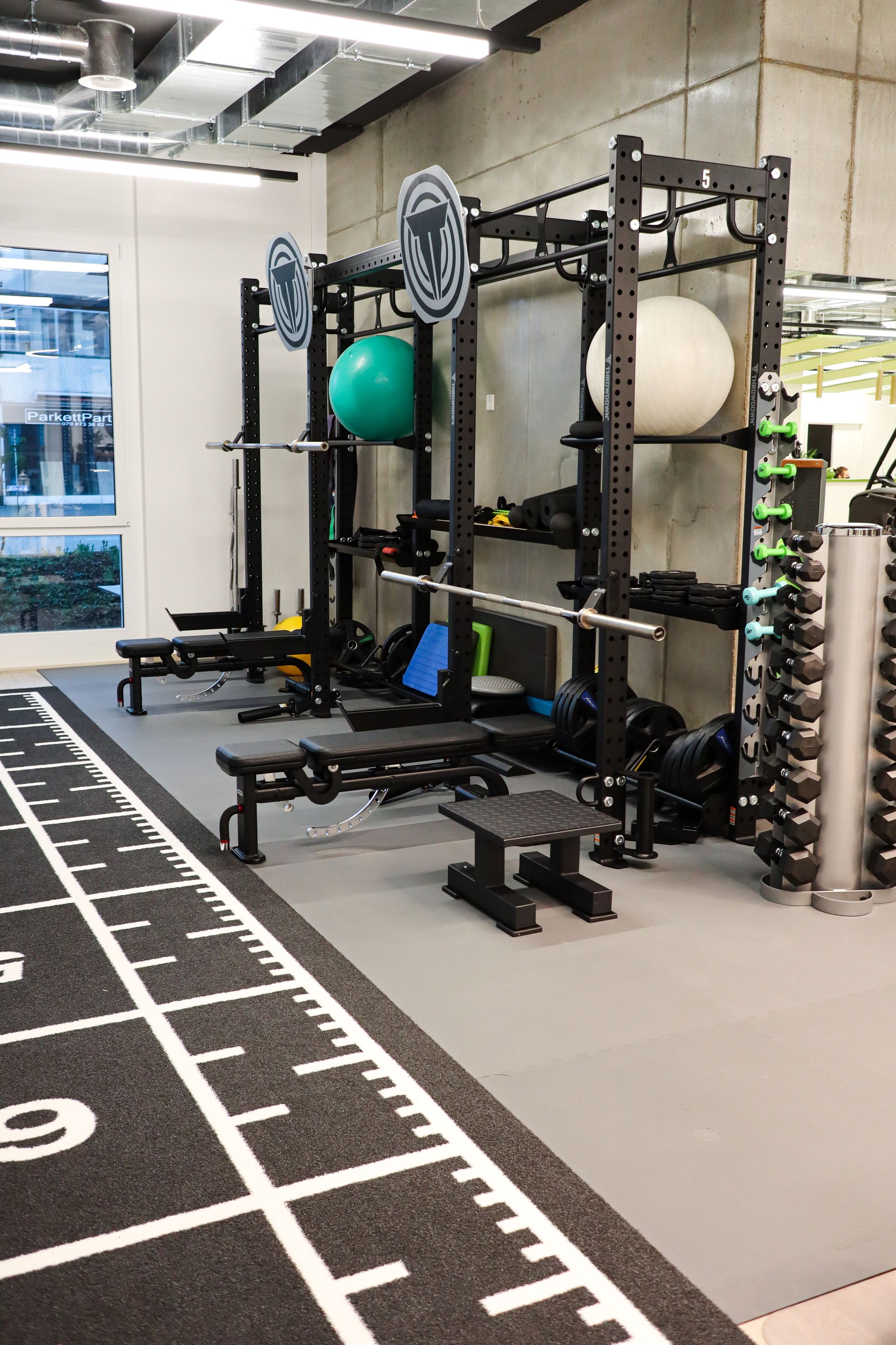 Bilder Physiotherapie Leuenfeld