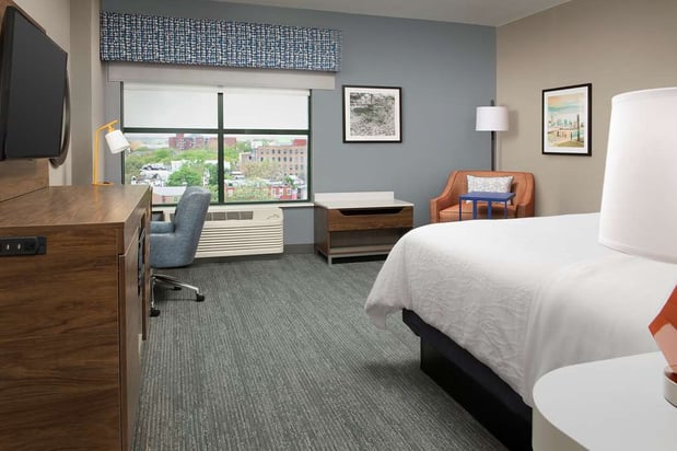 Images Hampton Inn Baltimore-Downtown-Convention Center