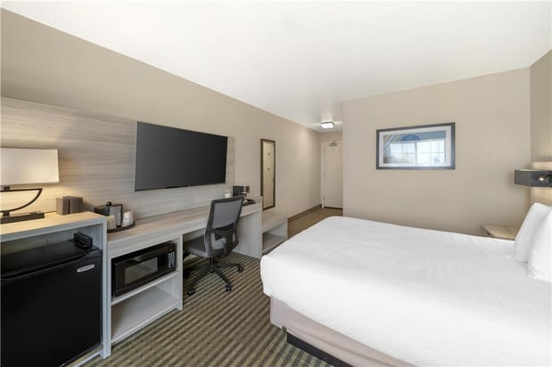 Images Best Western Plus Twin View Inn & Suites