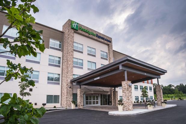 Images Holiday Inn Express & Suites Kingston-Ulster, an IHG Hotel