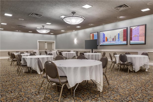 Images Best Western Plus The Normandy Inn & Suites