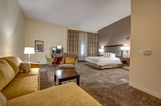 Images Hampton Inn & Suites Rockville Centre