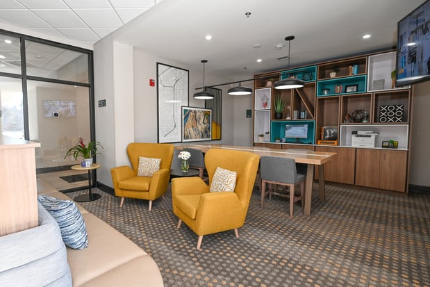 Images Holiday Inn Cleveland-Mayfield by IHG