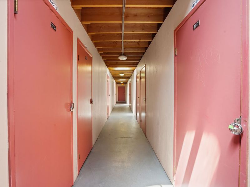 3703_Interior Units