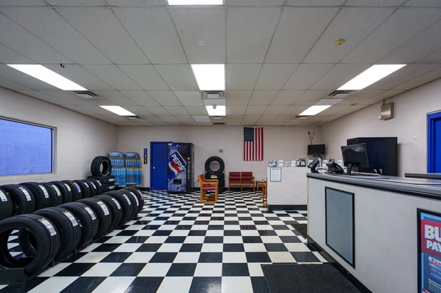 Images Tire Discounters