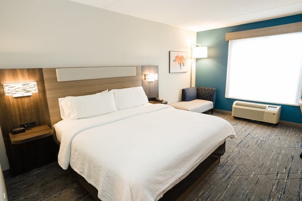 Images Holiday Inn Express & Suites Kodak East-Sevierville by IHG