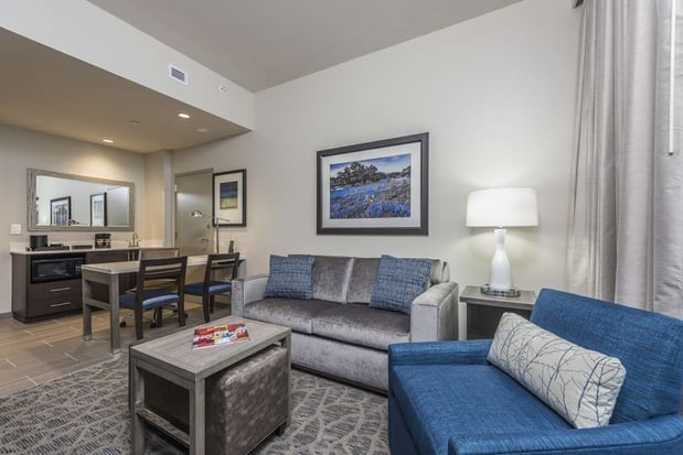 Images Embassy Suites by Hilton The Woodlands® at Hughes Landing