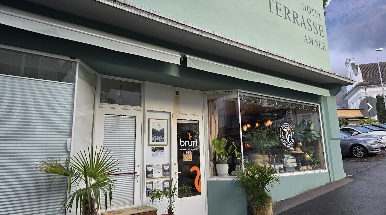 Bilder Brüh Hafenrösterei & Veganes Café | Echter Kaffeegenuss. Partner für Kaffeemaschinen & Bohnen in der Region Luzern / Sch
