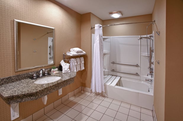 Images Holiday Inn & Suites St. Paul NE - Lake Elmo by IHG