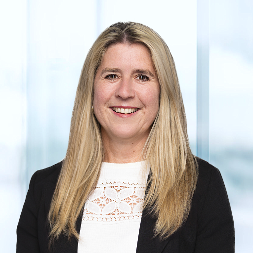 Julie Vallerand headshot.