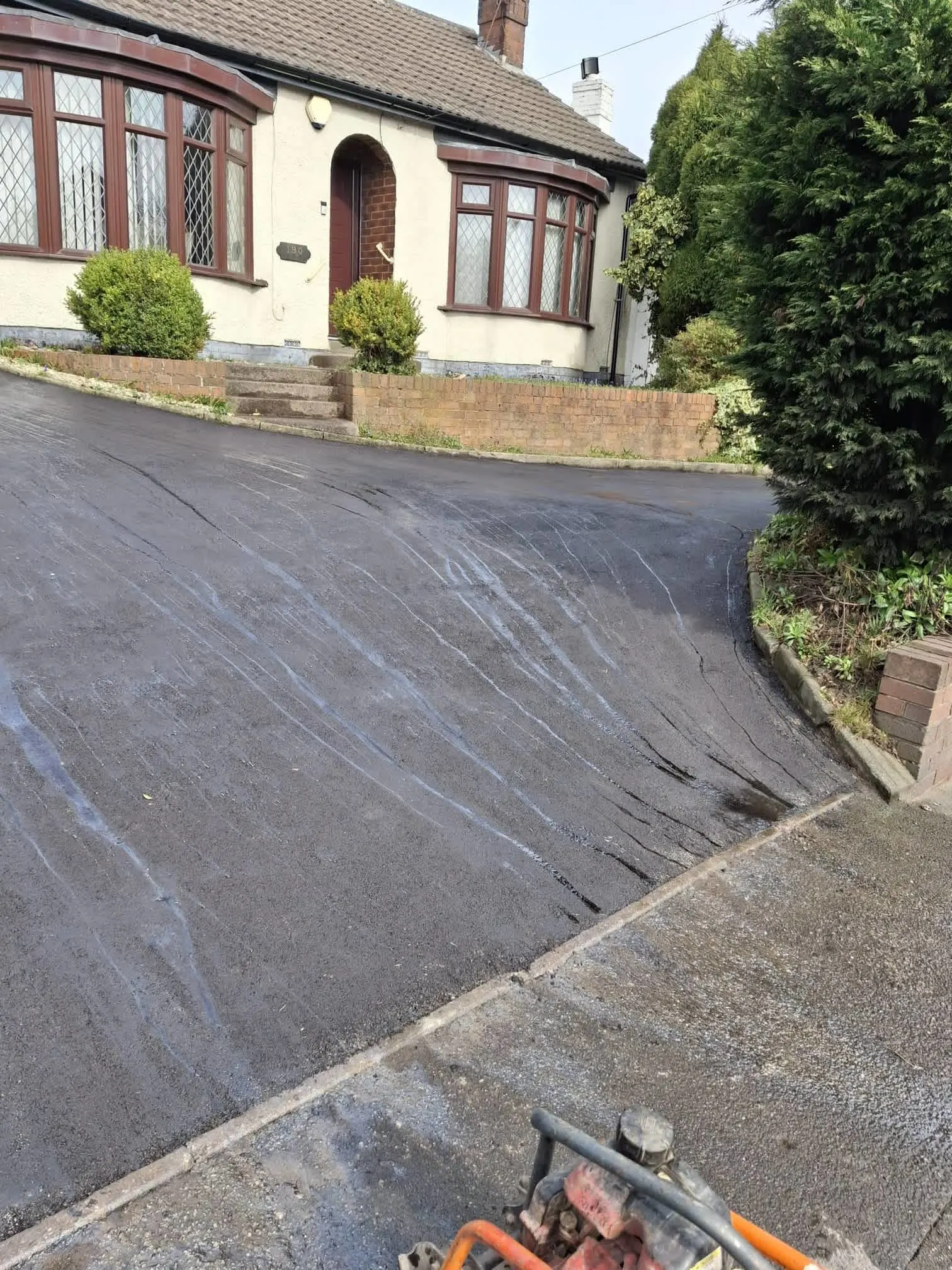 Images Groundforce Midlands Ltd