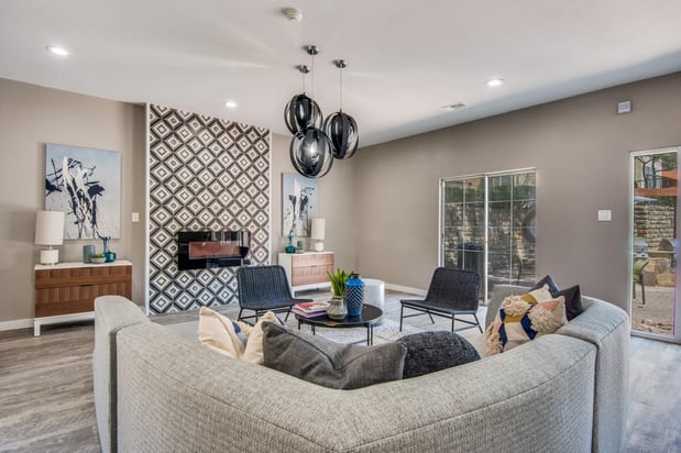 Images Estates at Las Colinas