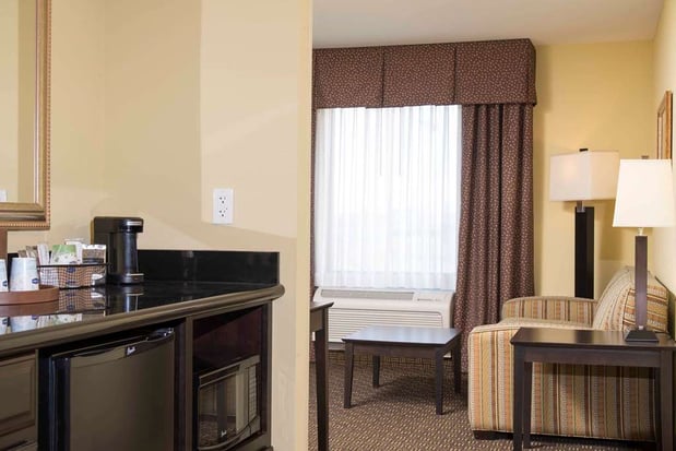 Images Hampton Inn & Suites Danville