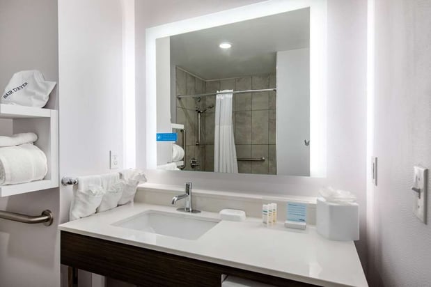 Images Hampton Inn & Suites Ruidoso Downs