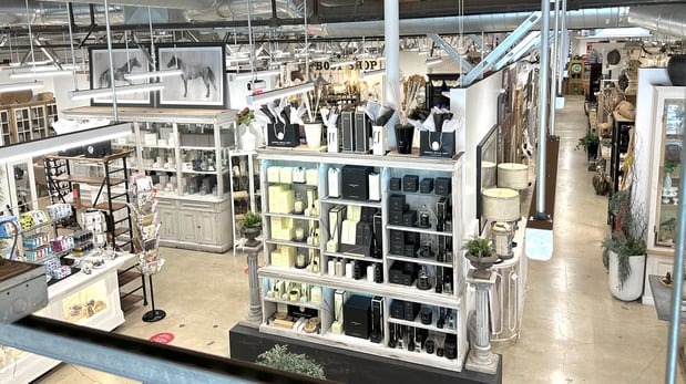 Images The Agoura Antique Mart