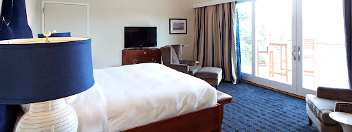 The Boathouse Waterfront Hotel Image