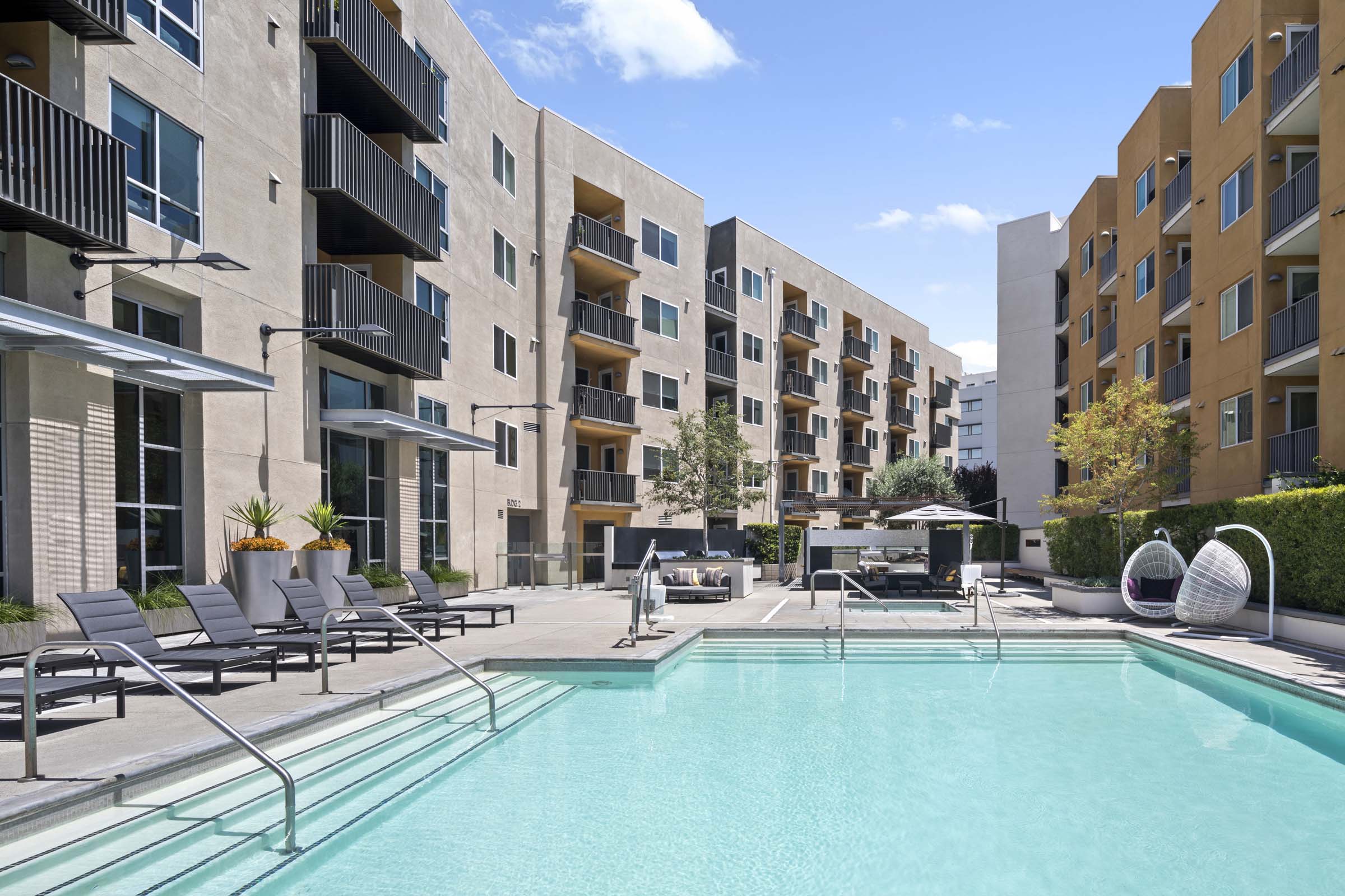 camden glendale apartments los angeles ca pool