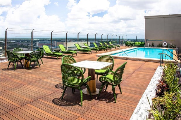 Images Blossom Hotel Houston, Curio Collection by Hilton