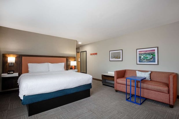 Images Hampton Inn by Hilton Green Bay Stadium