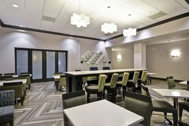 Images Hampton Inn and Suites Los Angeles Burbank Airport