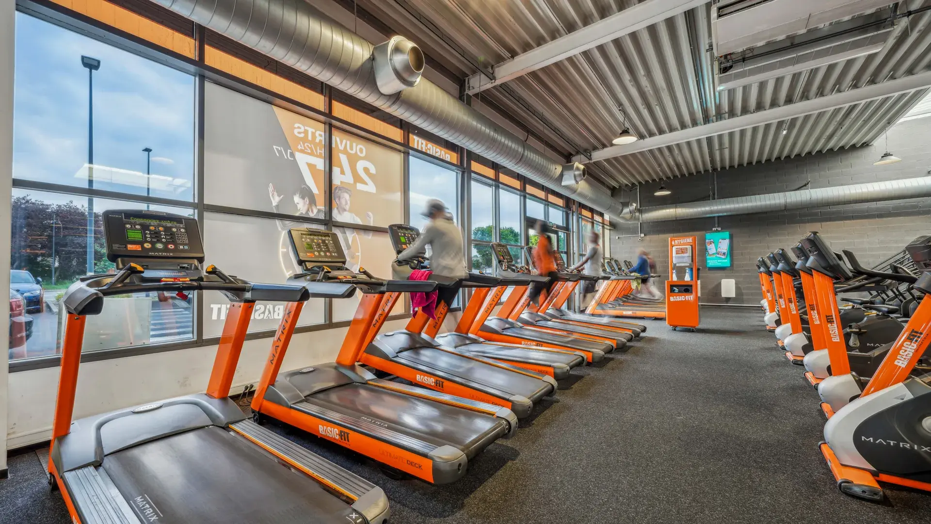 Images Basic-Fit 24/7