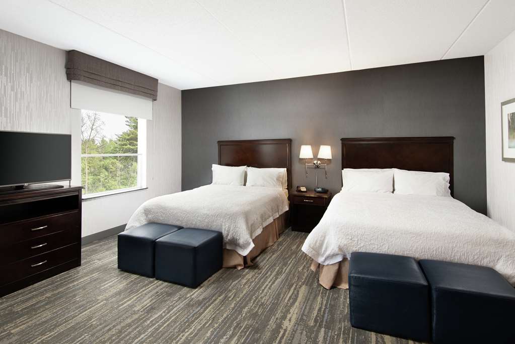 Images Hampton Inn & Suites by Hilton Barrie