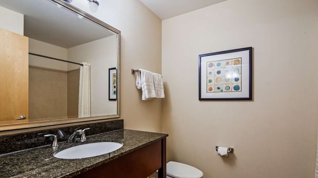 Images Best Western Plus Philadelphia Airport South at Widener University