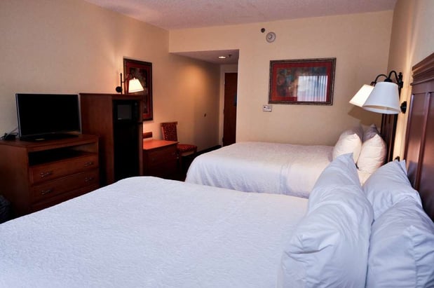Images Hampton Inn & Suites Louisville East