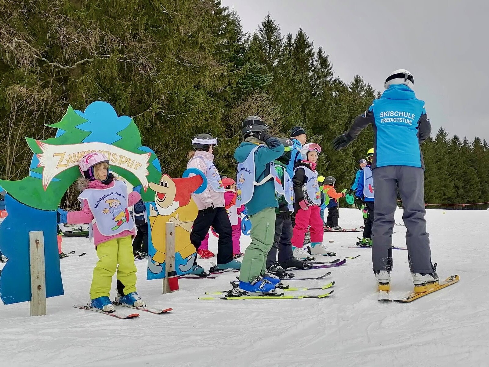 Skischule Predigtstuhl, Bogener Straße 2 in Sankt Englmar