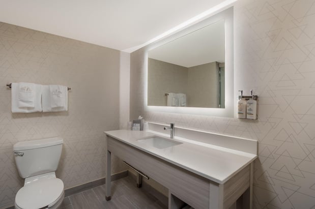Images Holiday Inn Express & Suites Lexington by IHG