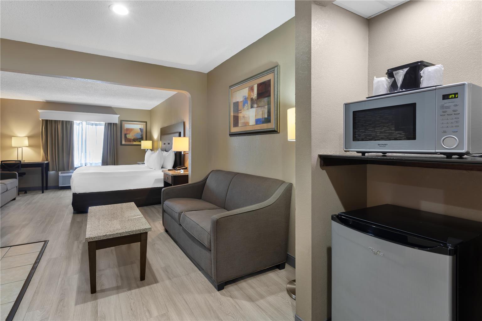 BW Lumberton NC Suite