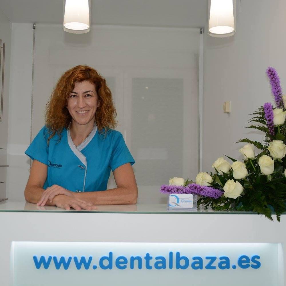 Images CLÍNICA DENTAL QUESADA BAZA - DRA. MARÍA PILAR QUESADA GARCÍA