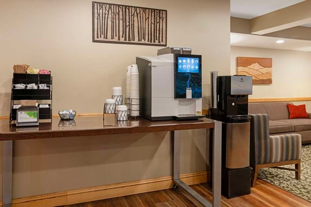 Images Best Western Plus Windjammer Inn & Conference Center